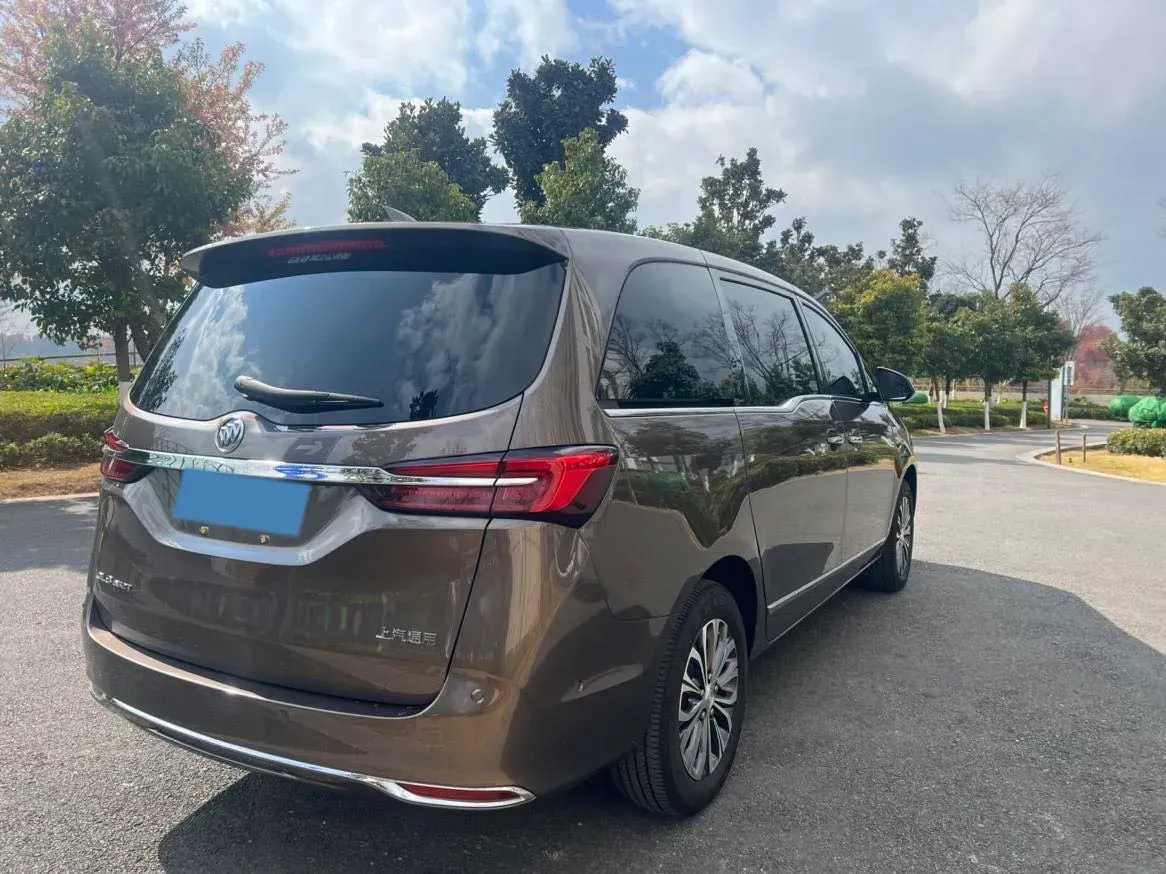2021 Buick GL8 2.0T 237HP L4 9AT,autocango,china used car exporter,china ev exporter,chinese used car exporter,chinese used ev exporter