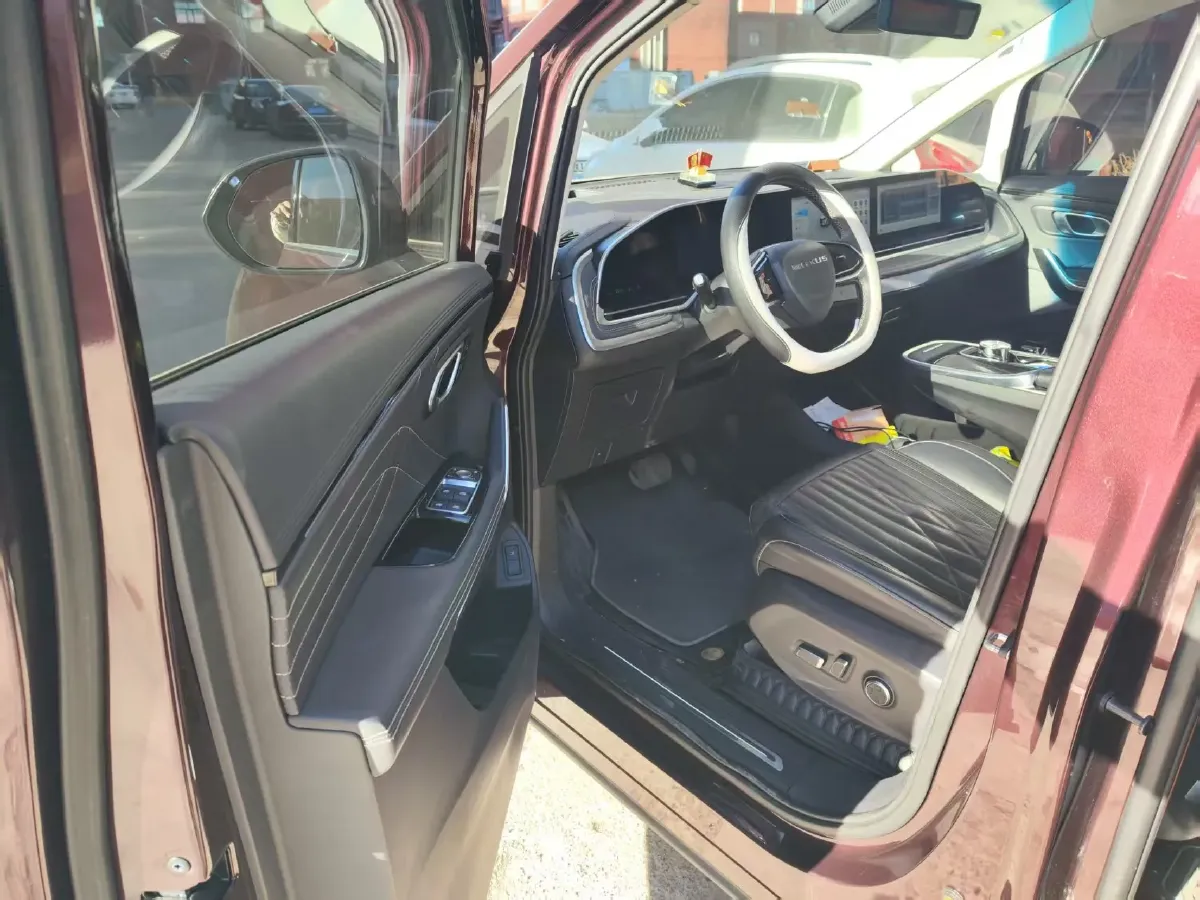 2022 MAXUS G90 2.0T 234HP L4 8AT,autocango,china used car exporter,china ev exporter,chinese used car exporter,chinese used ev exporter