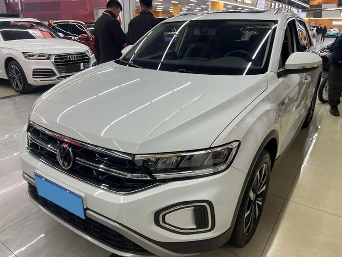 2024 Volkswagen T-Roc 1.4T 150HP L4 7DCT