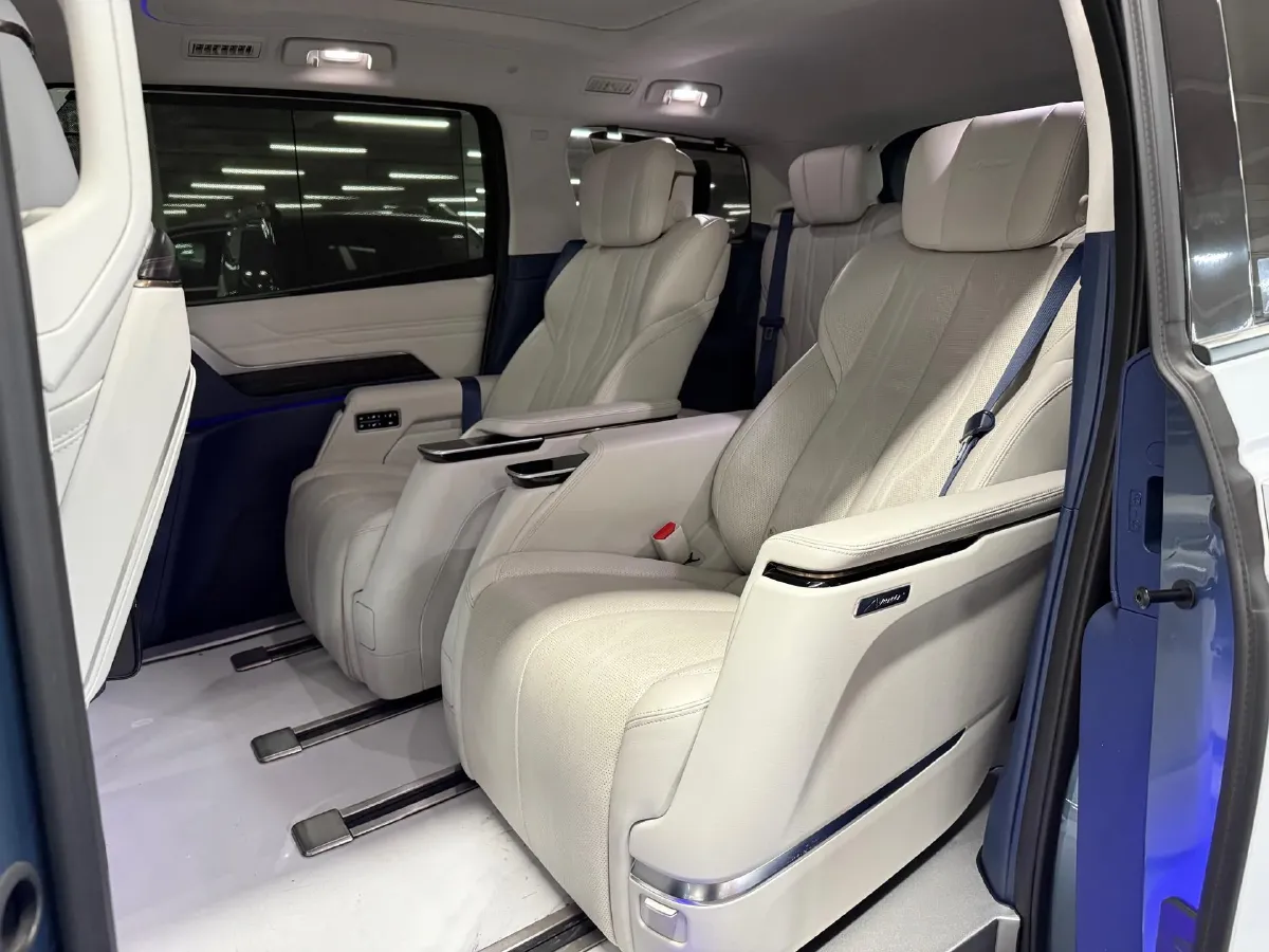 2023 Buick Century 2.0T 237HP L4 9AT,autocango,china used car exporter,china ev exporter,chinese used car exporter,chinese used ev exporter