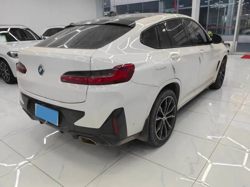 2022 BMW X4 2.0T 245HP L4 8AT,autocango,china used car exporter,china ev exporter,chinese used car exporter,chinese used ev exporter