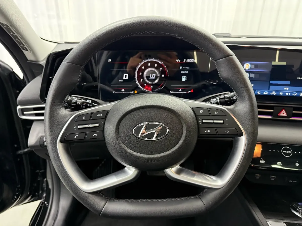 2022 Hyundai Elantra 1.5L 115HP L4 CVT,autocango,china used car exporter,china ev exporter,chinese used car exporter,chinese used ev exporter