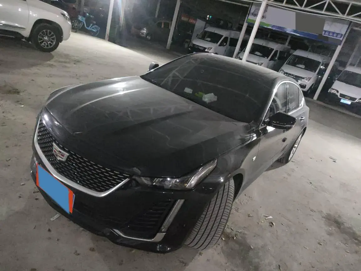 2023 Cadillac CT5 2.0T 237HP L4 10AT