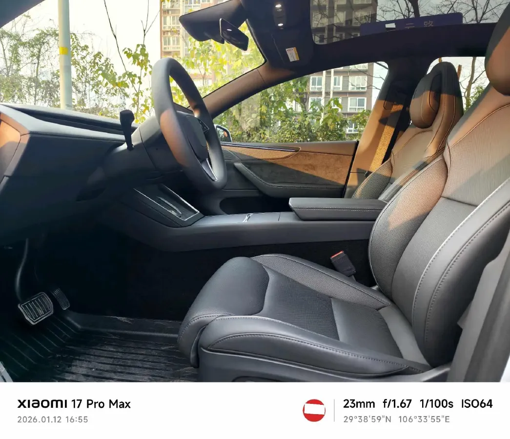 2025 Tesla Model Y L BEV,autocango,china used car exporter,china ev exporter,chinese used car exporter,chinese used ev exporter