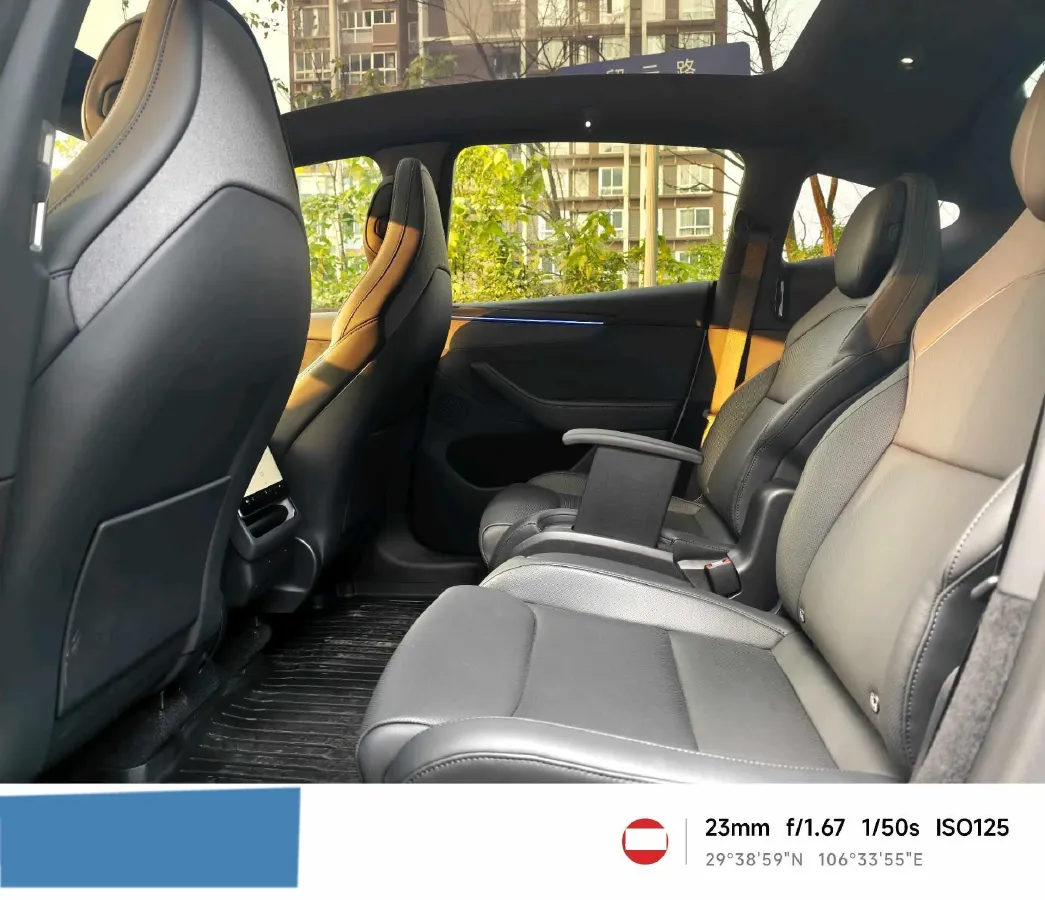 2025 Tesla Model Y L BEV,autocango,china used car exporter,china ev exporter,chinese used car exporter,chinese used ev exporter