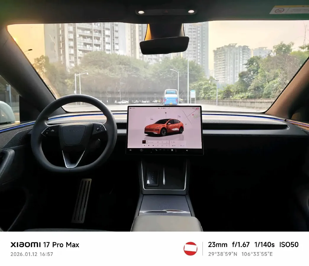 2025 Tesla Model Y L BEV,autocango,china used car exporter,china ev exporter,chinese used car exporter,chinese used ev exporter