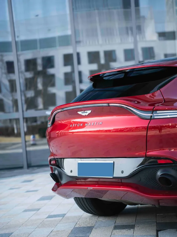2021 Aston Martin DBX 4.0T 550HP V8 9AT,autocango,china used car exporter,china ev exporter,chinese used car exporter,chinese used ev exporter