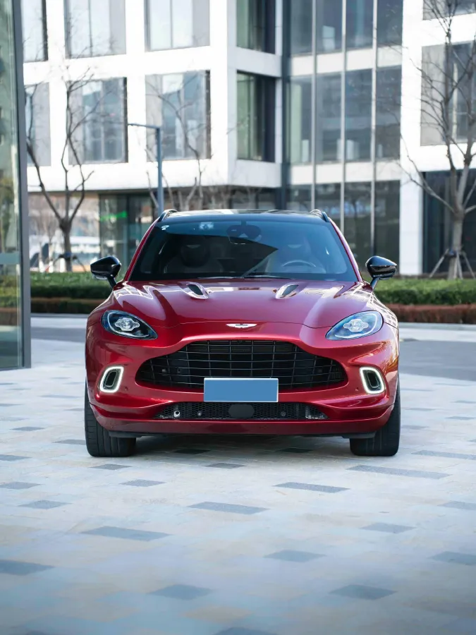 2021 Aston Martin DBX 4.0T 550HP V8 9AT,autocango,china used car exporter,china ev exporter,chinese used car exporter,chinese used ev exporter