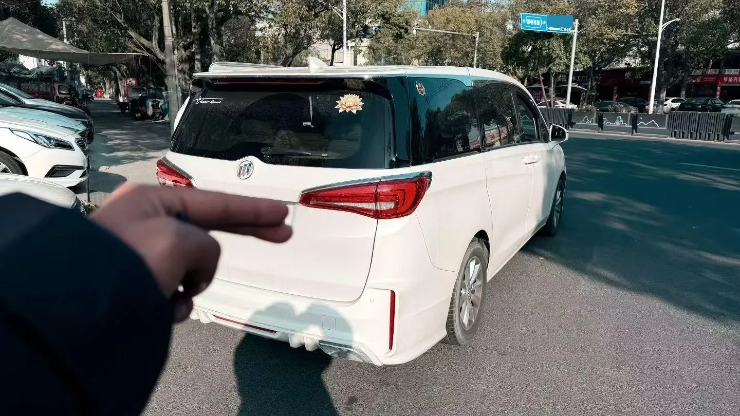 2018 Buick GL8 2.0T 260HP L4 6AT,autocango,china used car exporter,china ev exporter,chinese used car exporter,chinese used ev exporter