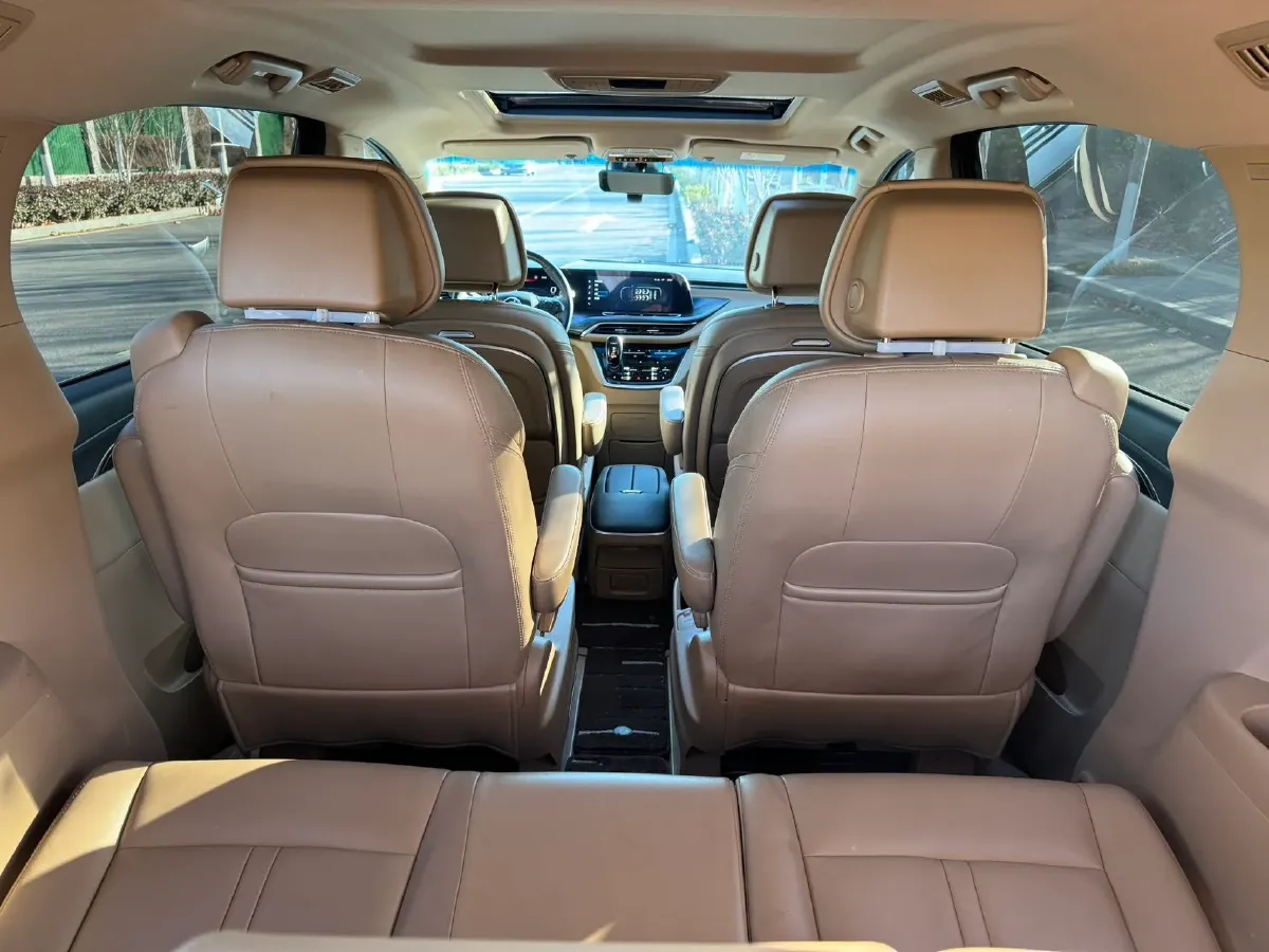 2020 Buick GL8 2.0T 237HP L4 9AT,autocango,china used car exporter,china ev exporter,chinese used car exporter,chinese used ev exporter