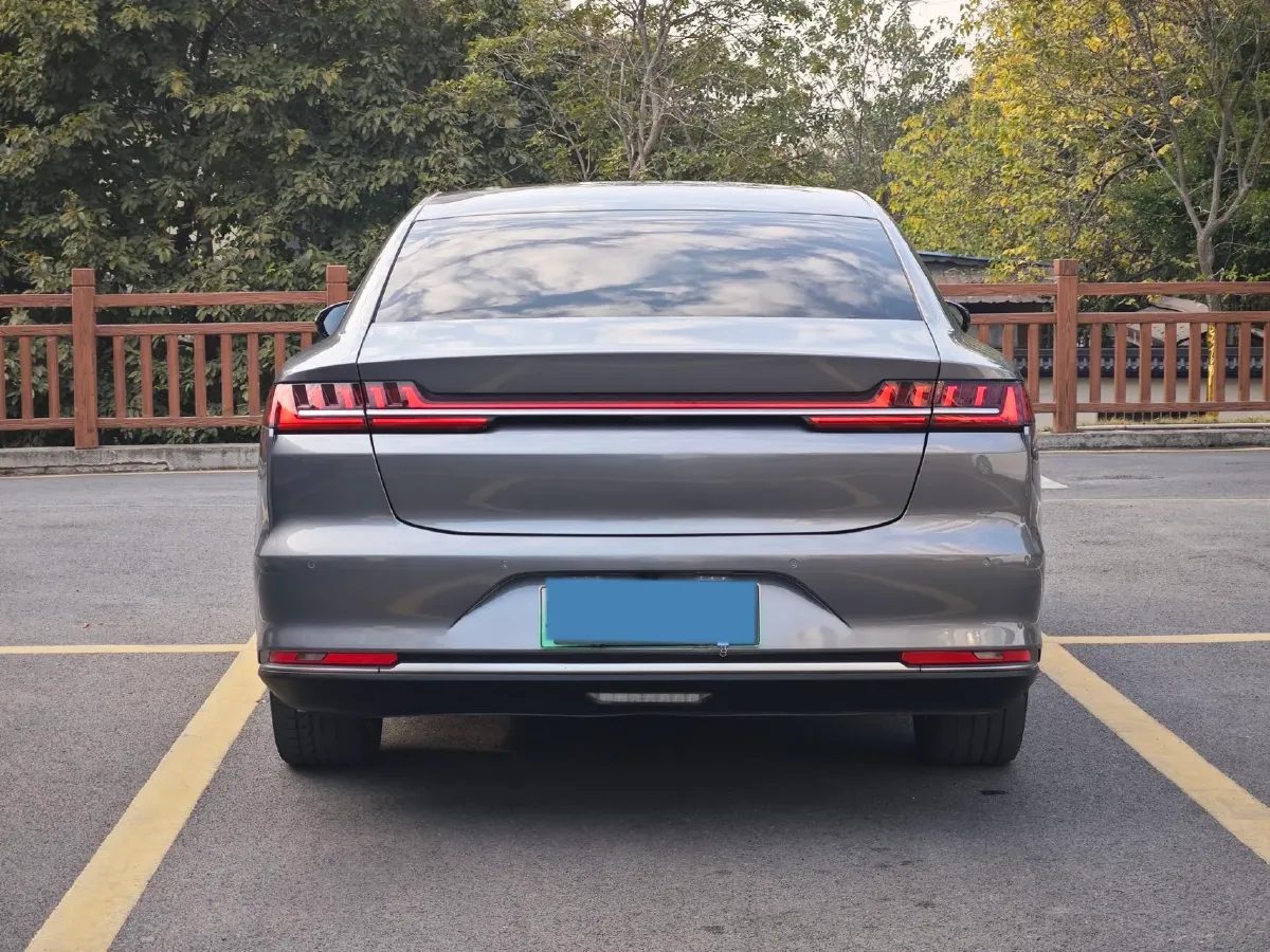 2020 WEY VV7 2.0T 227HP L4 7DCT PHEV,autocango,china used car exporter,china ev exporter,chinese used car exporter,chinese used ev exporter