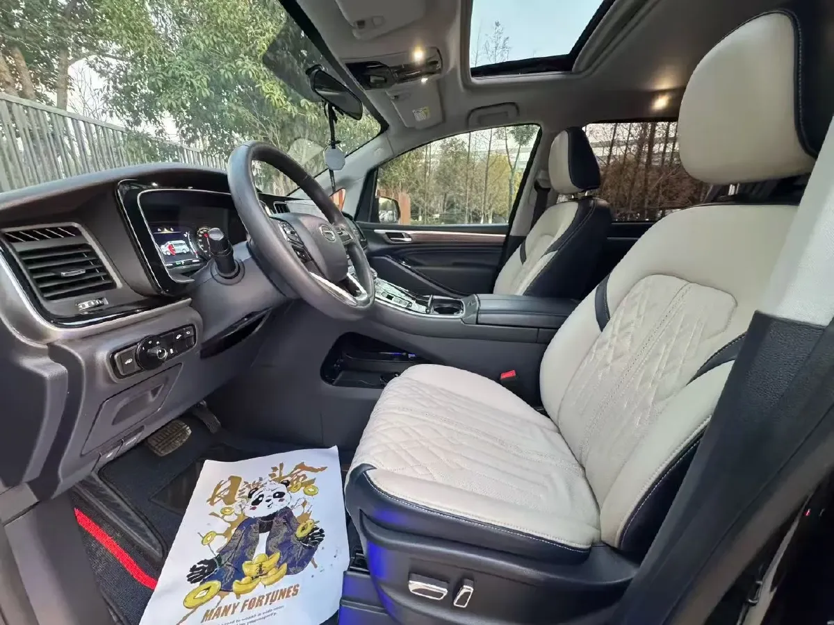 2021 Toyota Highlander 2.0T 220HP L4 6AT,autocango,china used car exporter,china ev exporter,chinese used car exporter,chinese used ev exporter