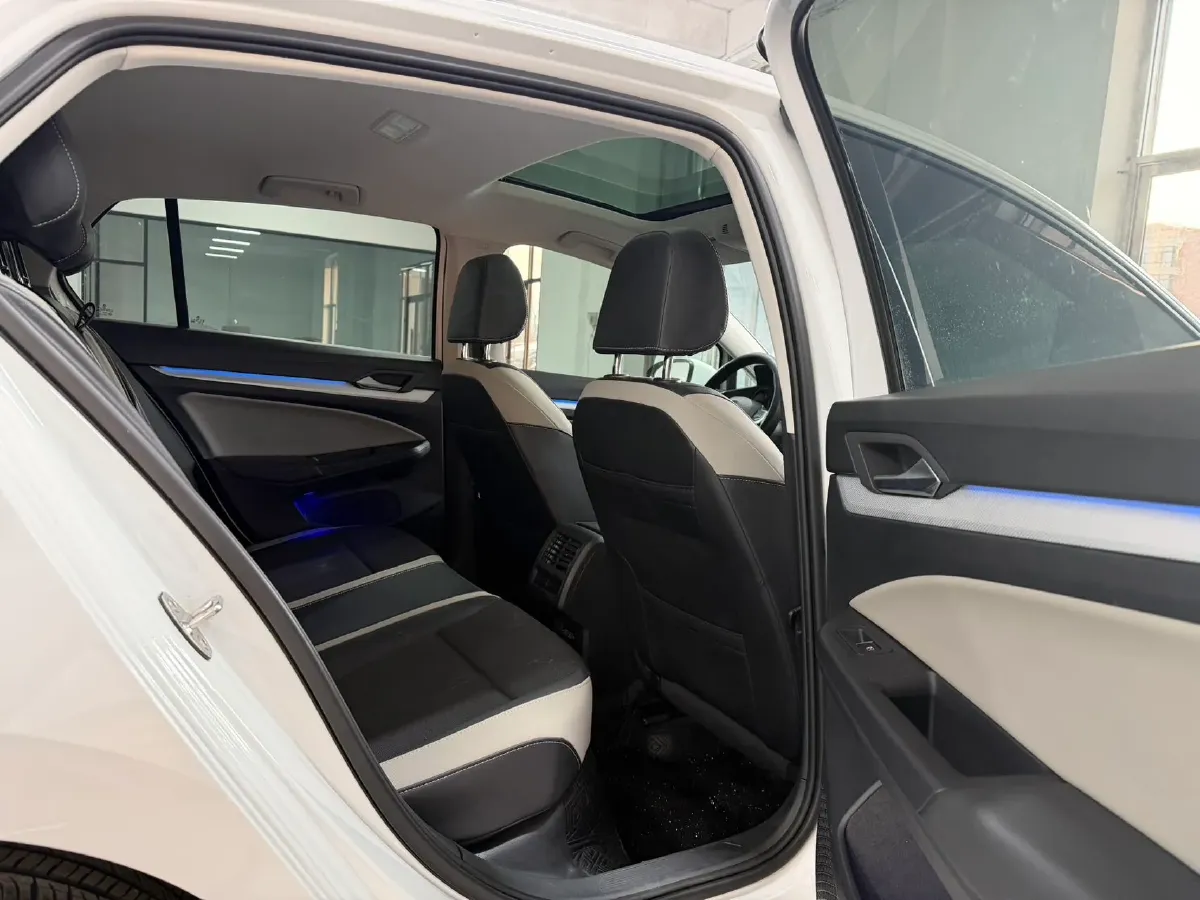 2021 Volkswagen Golf 1.4T 150HP L4 7DCT,autocango,china used car exporter,china ev exporter,chinese used car exporter,chinese used ev exporter