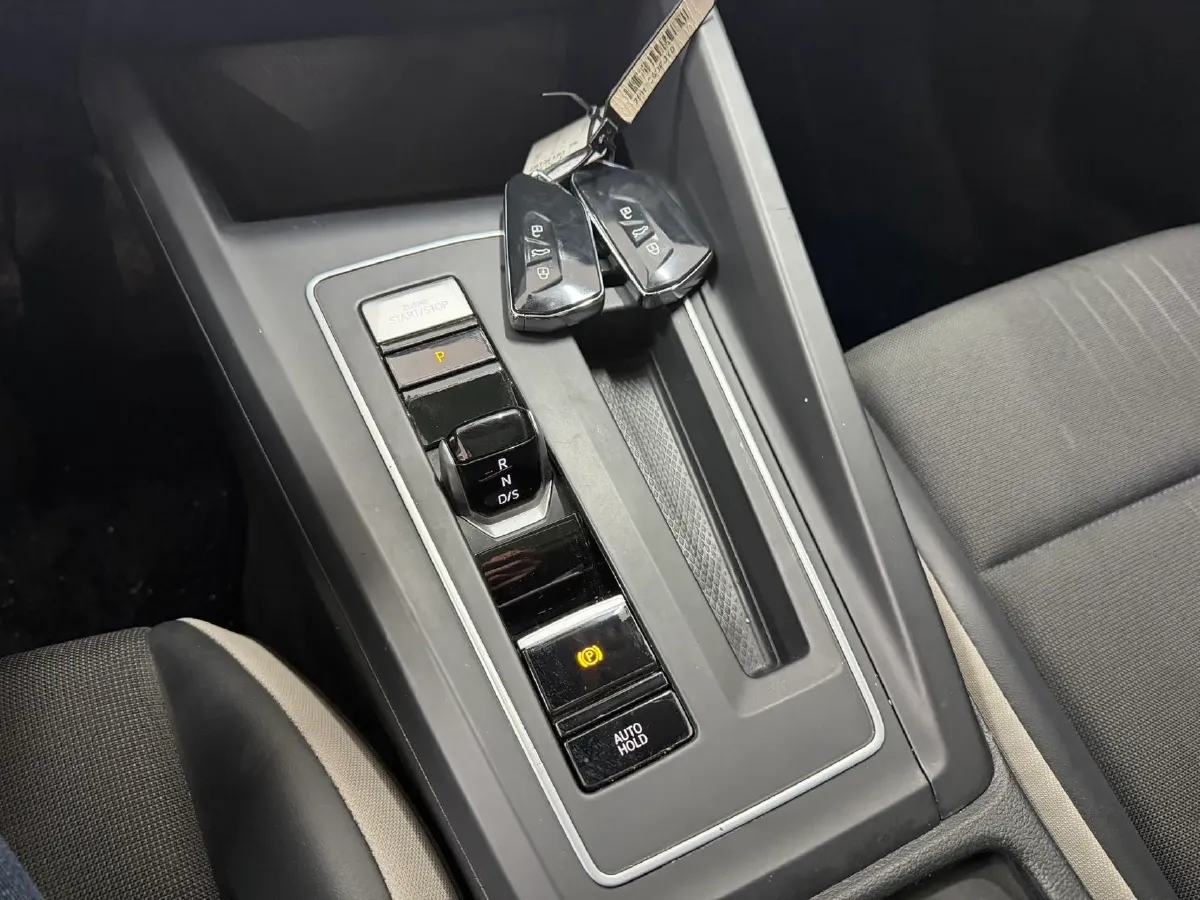 2021 Volkswagen Golf 1.4T 150HP L4 7DCT,autocango,china used car exporter,china ev exporter,chinese used car exporter,chinese used ev exporter