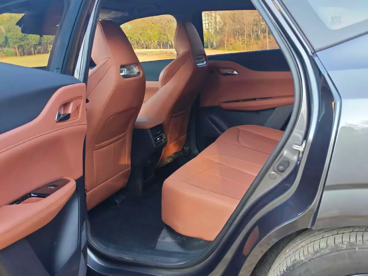 2025 ChangAn UNI-Z 1.5T 188HP L4 7DCT,autocango,china used car exporter,china ev exporter,chinese used car exporter,chinese used ev exporter