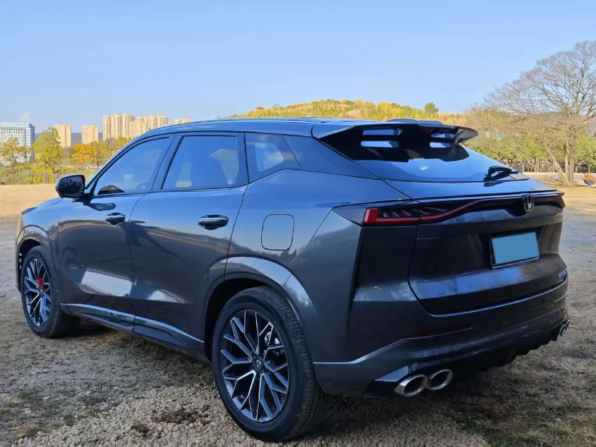 2025 ChangAn UNI-Z 1.5T 188HP L4 7DCT,autocango,china used car exporter,china ev exporter,chinese used car exporter,chinese used ev exporter