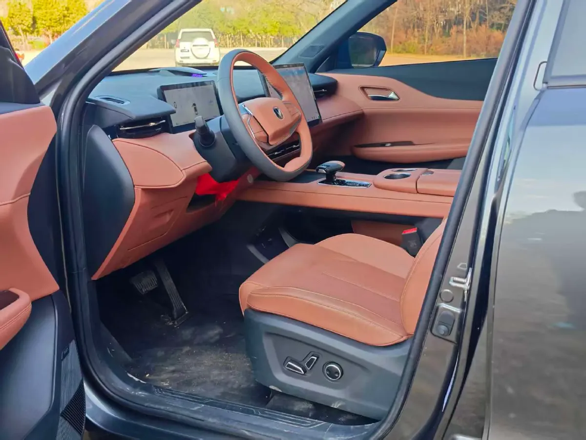 2025 ChangAn UNI-Z 1.5T 188HP L4 7DCT,autocango,china used car exporter,china ev exporter,chinese used car exporter,chinese used ev exporter