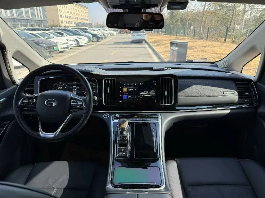 2021 GAC Trumpchi M8 2.0T 252HP L4 8AT,autocango,china used car exporter,china ev exporter,chinese used car exporter,chinese used ev exporter