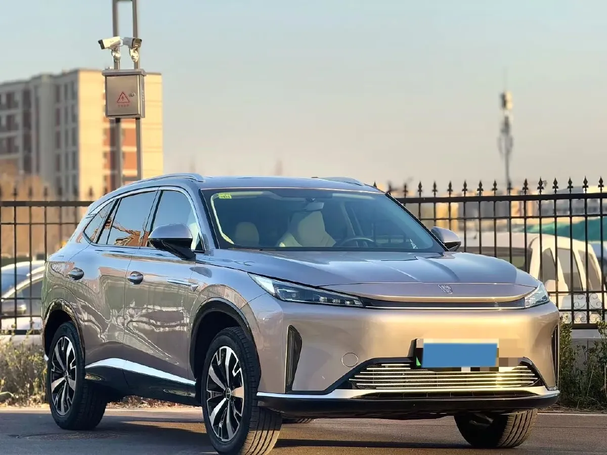 2024 Roewe D5X DMH 1.5T 150HP L4 2DHT PHEV 21.4KWH,autocango,china used car exporter,china ev exporter,chinese used car exporter,chinese used ev exporter