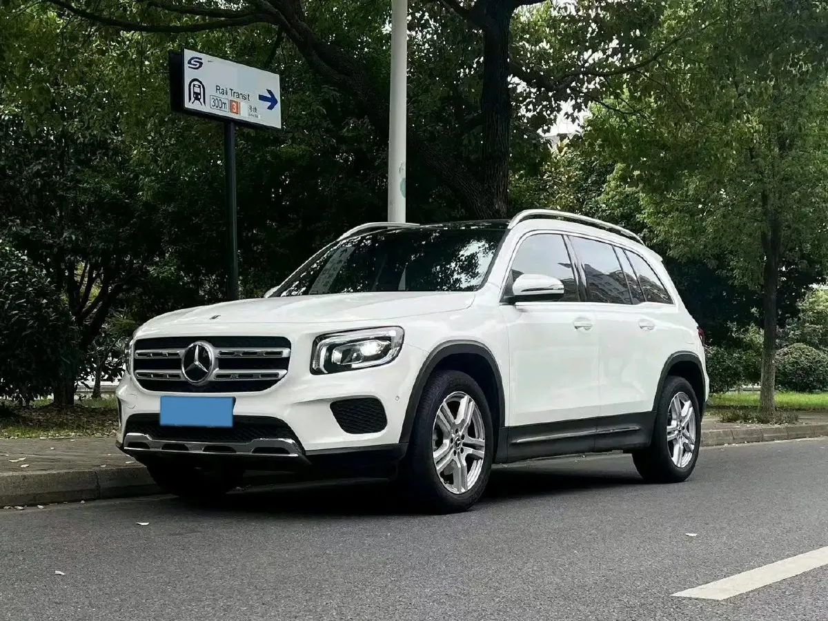 2023 Mercedes-Benz GLB Class 1.3T 163HP L4 7DCT