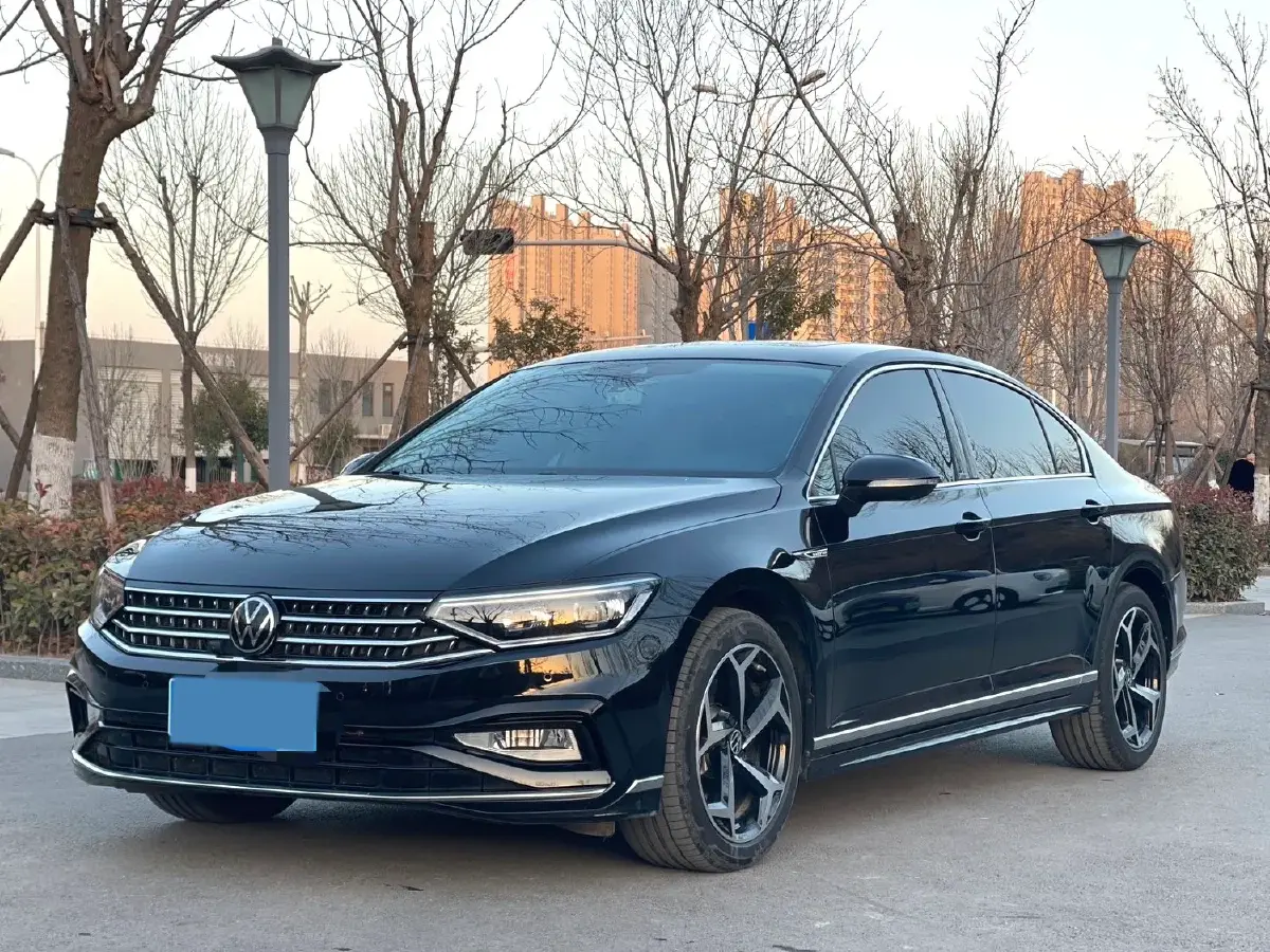 2024 Volkswagen Magotan 2.0T 186HP L4 7DCT