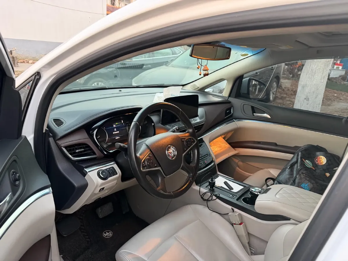 2021 Buick GL8 2.0T 237HP L4 9AT,autocango,china used car exporter,china ev exporter,chinese used car exporter,chinese used ev exporter