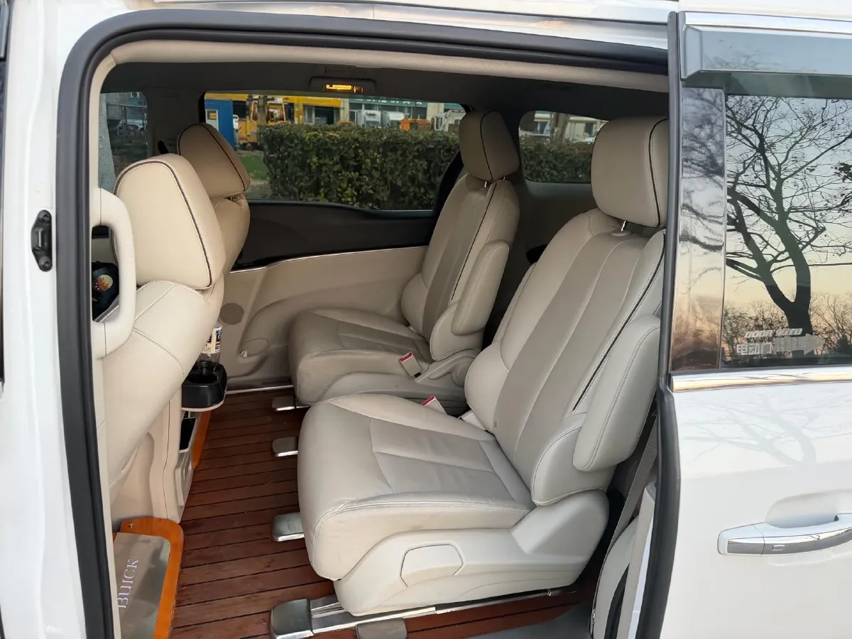 2021 Buick GL8 2.0T 237HP L4 9AT,autocango,china used car exporter,china ev exporter,chinese used car exporter,chinese used ev exporter