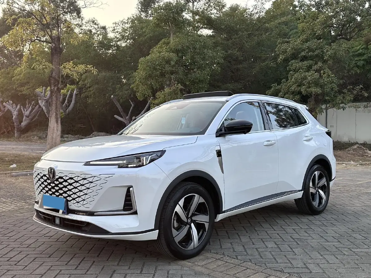 2024 ChangAn CS55 Plus 1.5T 188HP L4 7DCT