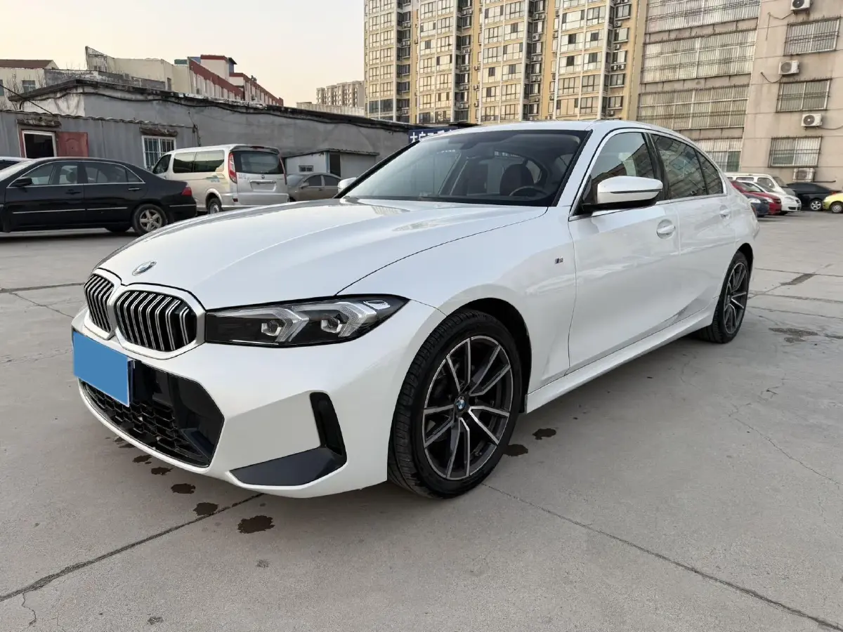 2024 BMW 3 Series 2.0T 156HP L4 8AT