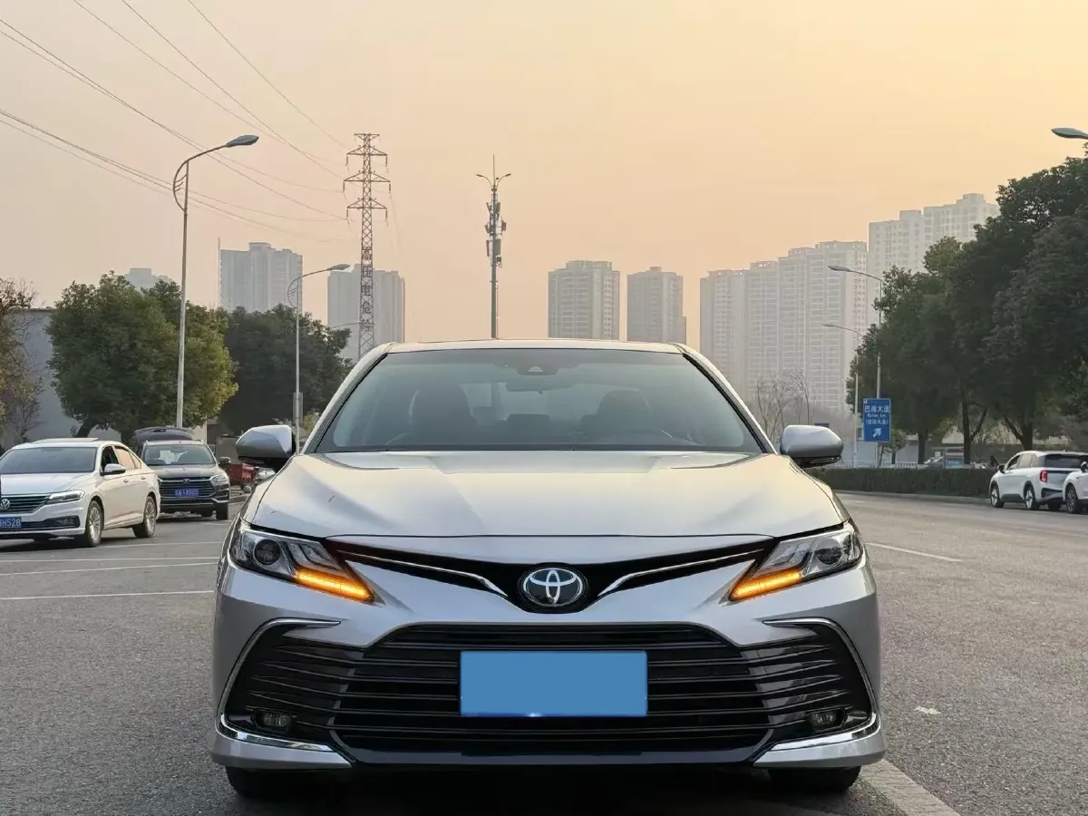 2023 Toyota Camry 2.0L 177HP L4 CVT,autocango,china used car exporter,china ev exporter,chinese used car exporter,chinese used ev exporter
