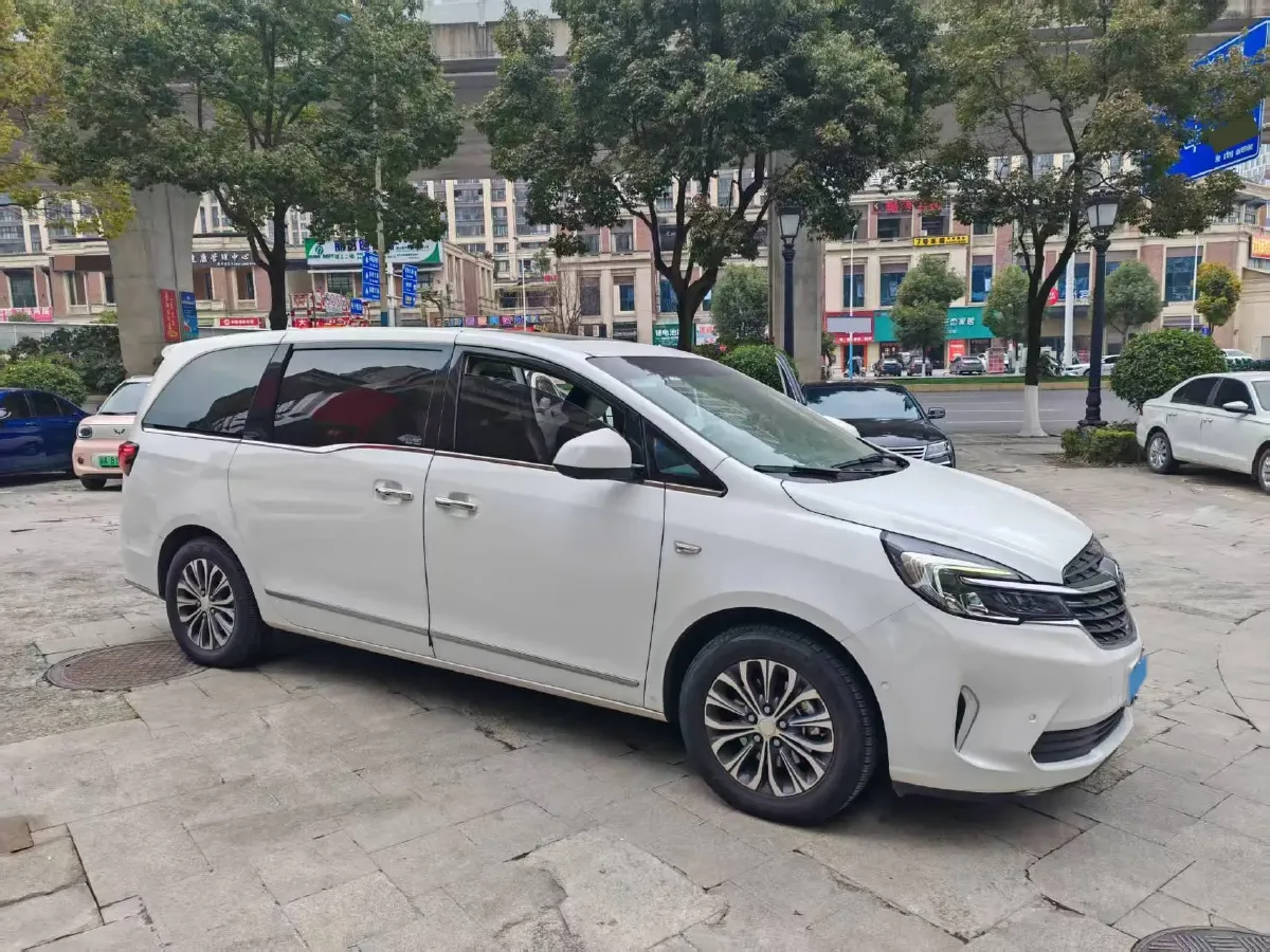2021 Buick GL8 2.0T 237HP L4 9AT,autocango,china used car exporter,china ev exporter,chinese used car exporter,chinese used ev exporter