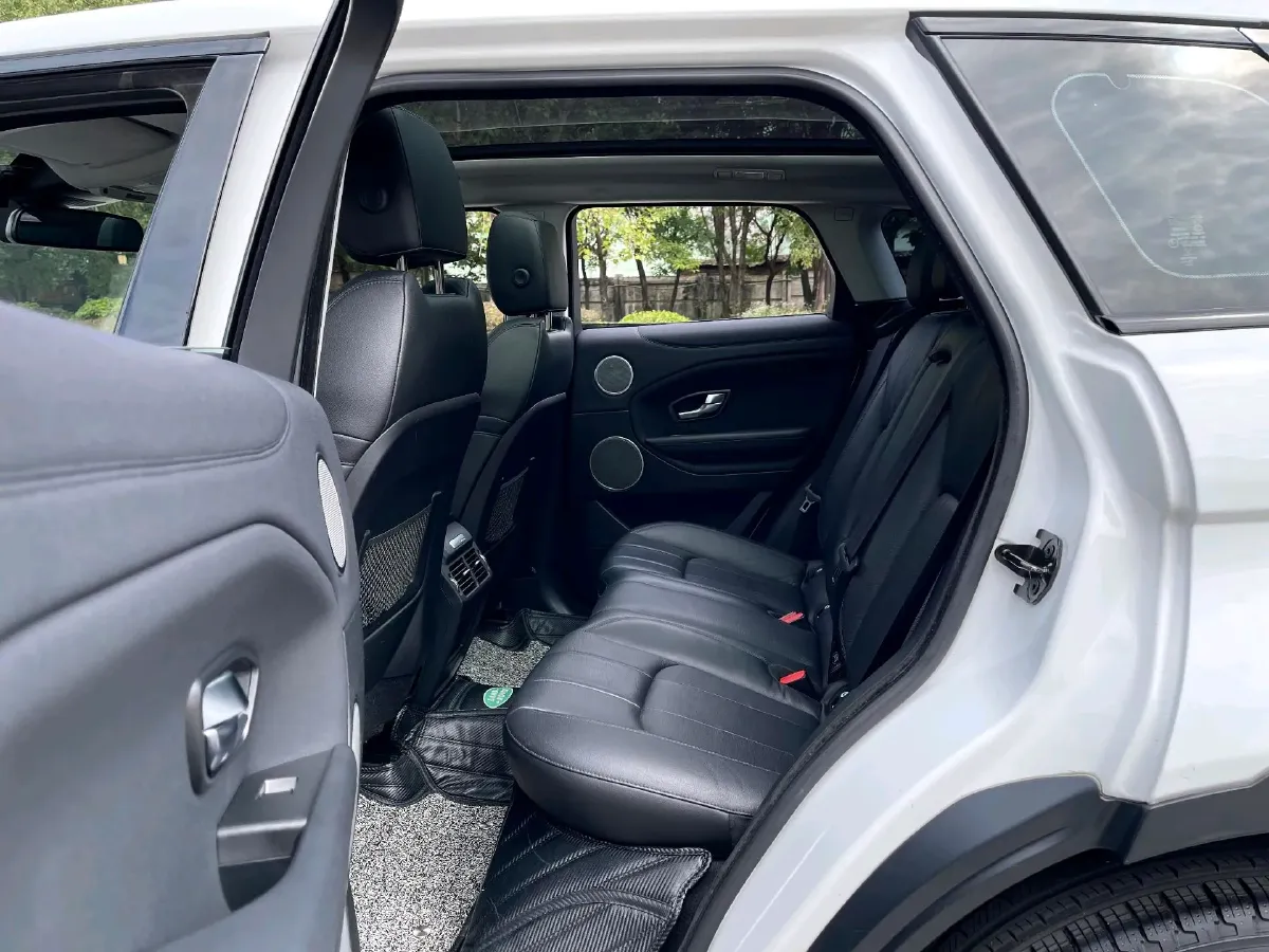 2017 Land Rover Range Rover Evoque 2.0T 241HP L4 9AT,autocango,china used car exporter,china ev exporter,chinese used car exporter,chinese used ev exporter