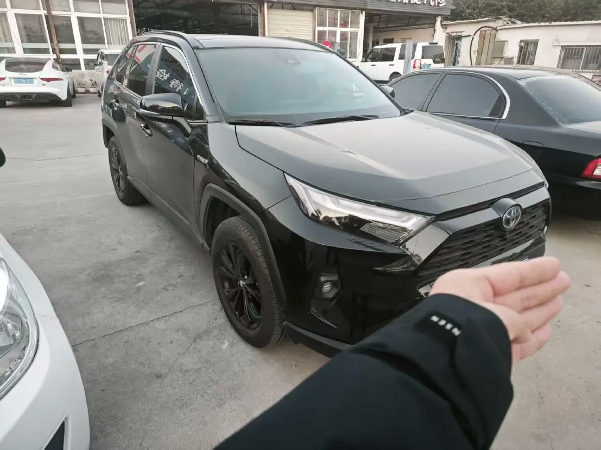2023 Toyota RAV4 2.5L 178HP L4 E-CVT Hybrid,autocango,china used car exporter,china ev exporter,chinese used car exporter,chinese used ev exporter