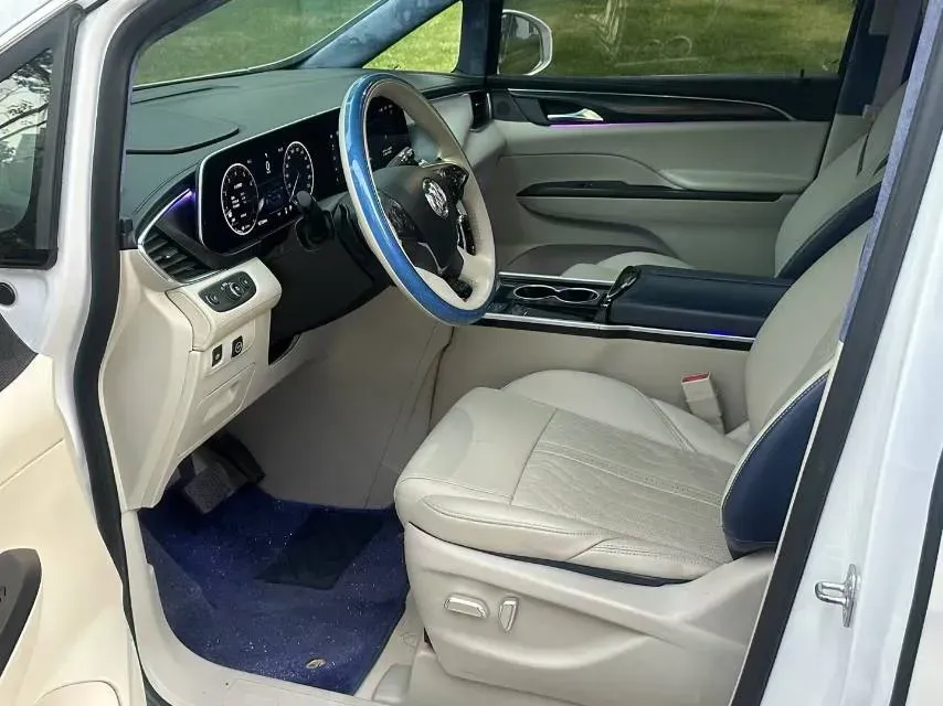 2022 Buick GL8 2.0T 237HP L4 9AT,autocango,china used car exporter,china ev exporter,chinese used car exporter,chinese used ev exporter