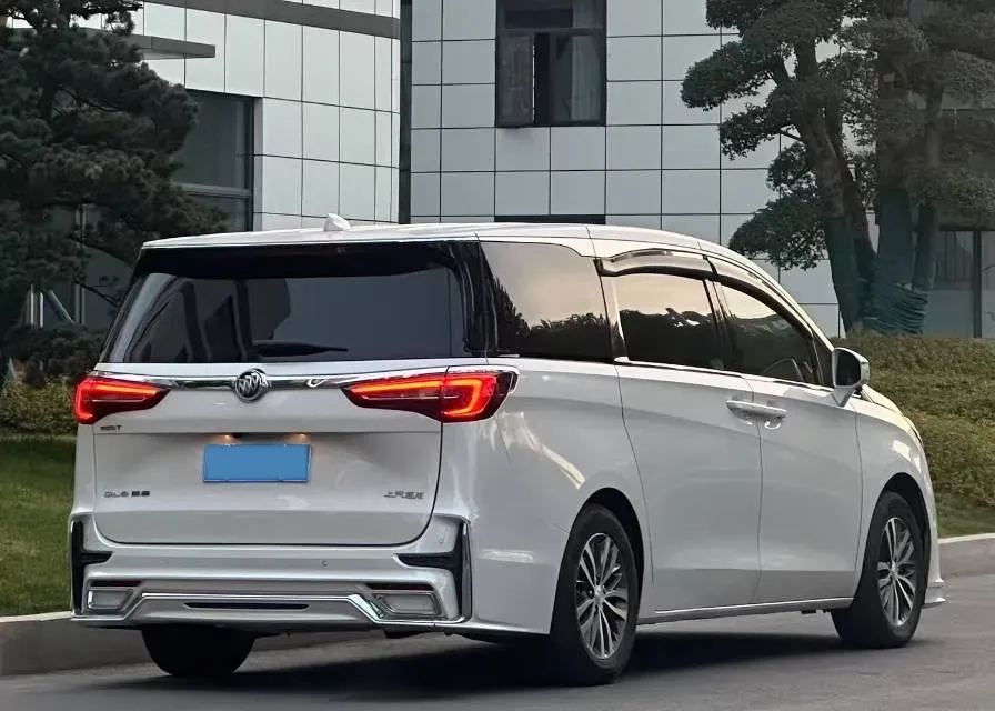 2022 Buick GL8 2.0T 237HP L4 9AT,autocango,china used car exporter,china ev exporter,chinese used car exporter,chinese used ev exporter