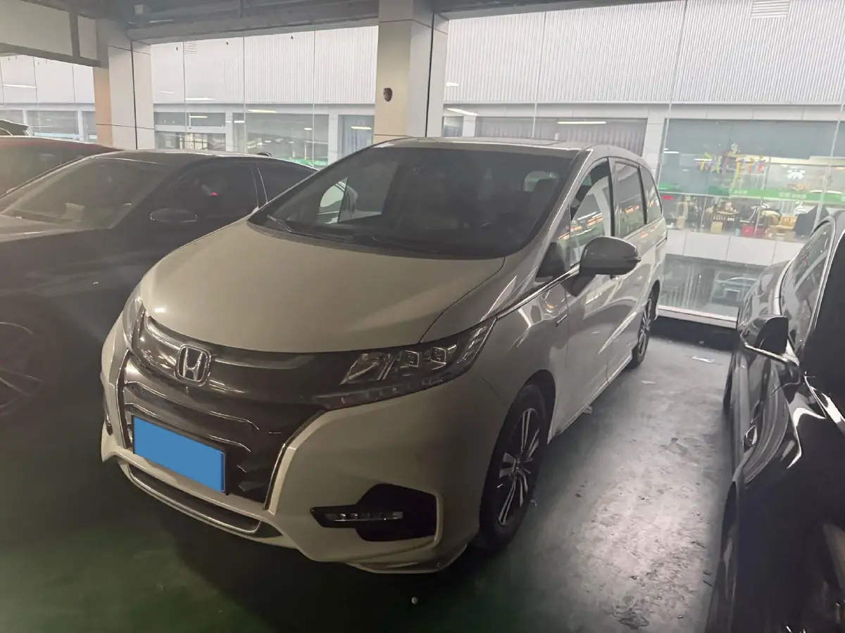 2019 Honda Odyssey 2.0L 146HP L4 E-CVT Hybrid