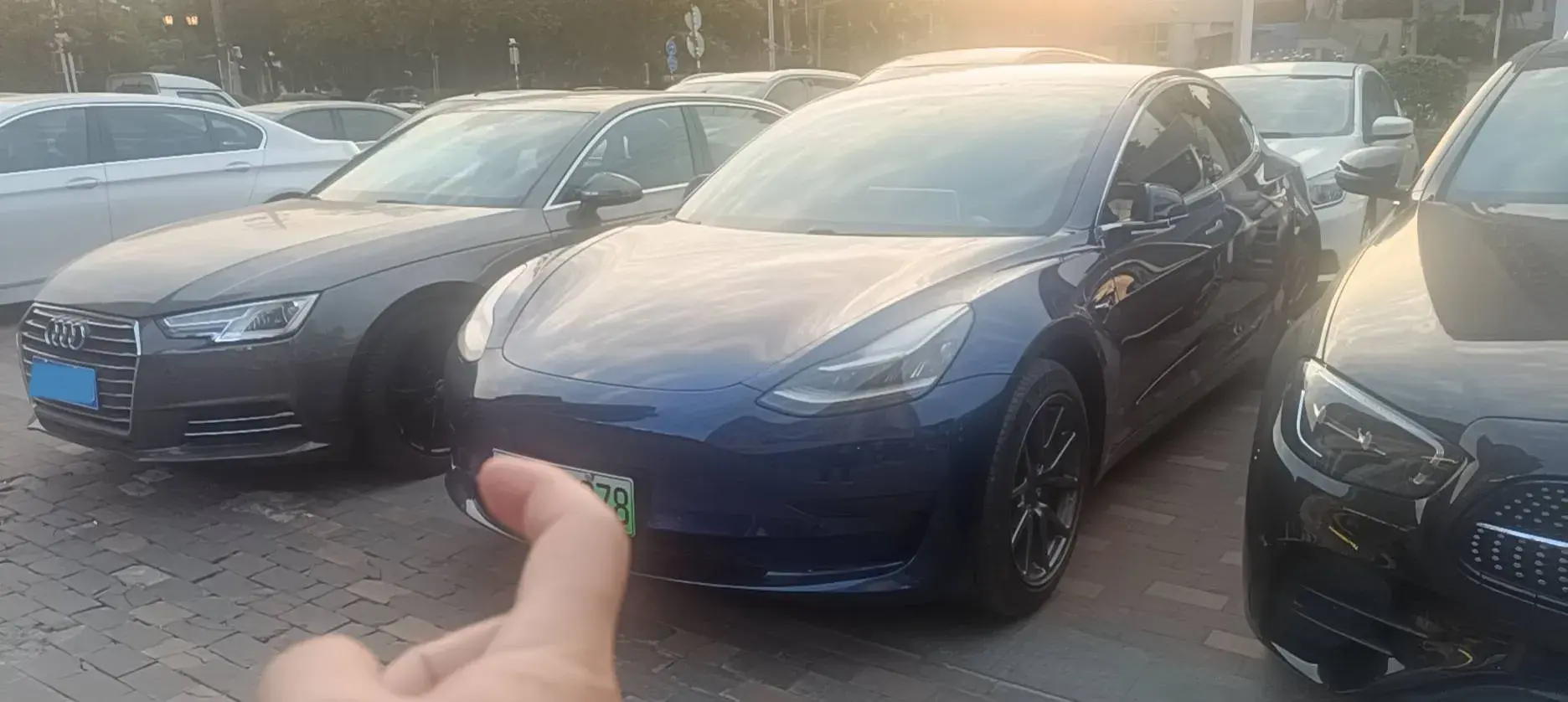 2020 Tesla Model 3 BEV 52KWH