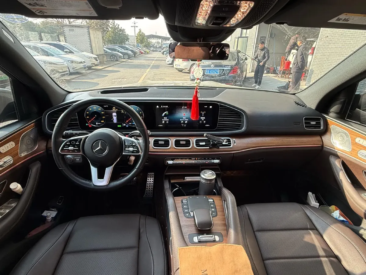 2020 BMW X7 3.0T 340HP L6 8AT,autocango,china used car exporter,china ev exporter,chinese used car exporter,chinese used ev exporter