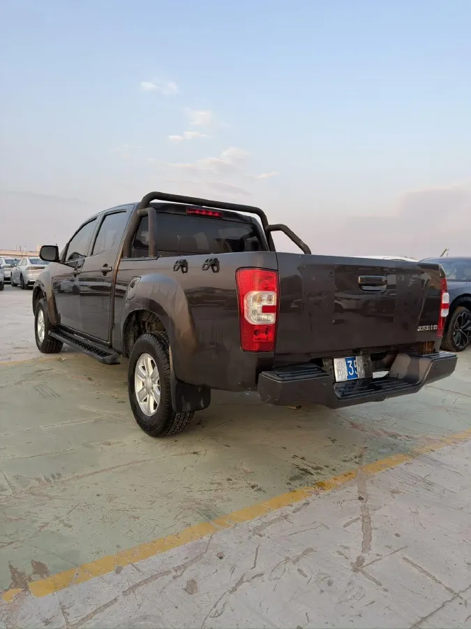 2020 JMC BaoDian 2.5T 140HP L4 5MT,autocango,china used car exporter,china ev exporter,chinese used car exporter,chinese used ev exporter