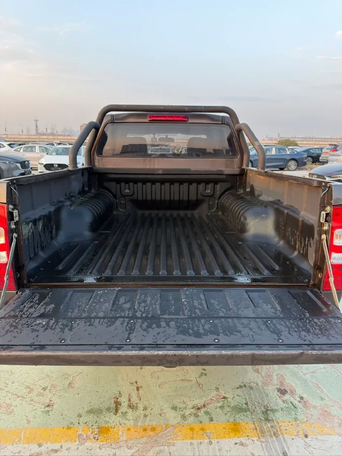 2020 JMC BaoDian 2.5T 140HP L4 5MT,autocango,china used car exporter,china ev exporter,chinese used car exporter,chinese used ev exporter