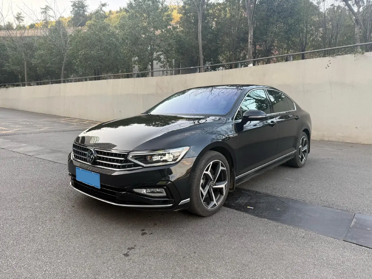 2023 Volkswagen Magotan 2.0T 186HP L4 7DCT