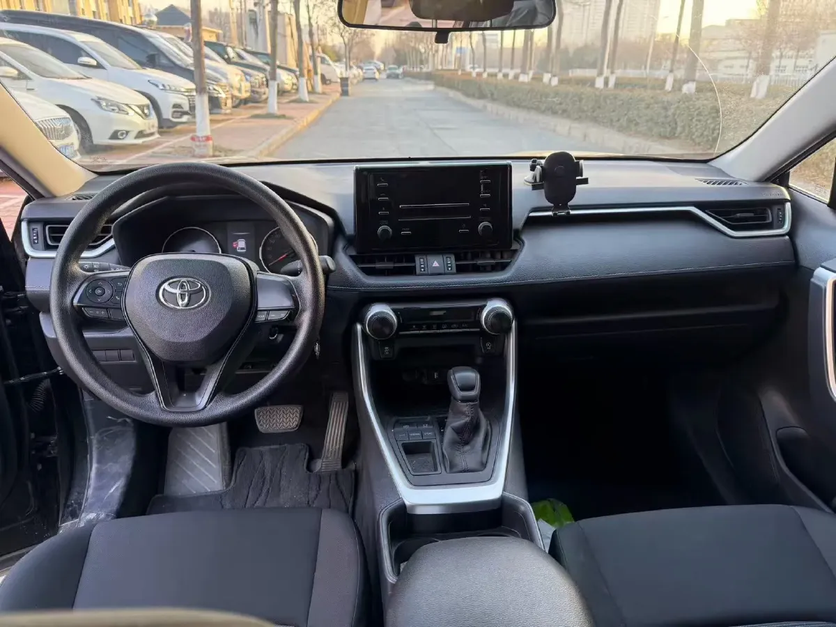 2020 Toyota Wildlander 2.0L 171HP L4 CVT,autocango,china used car exporter,china ev exporter,chinese used car exporter,chinese used ev exporter