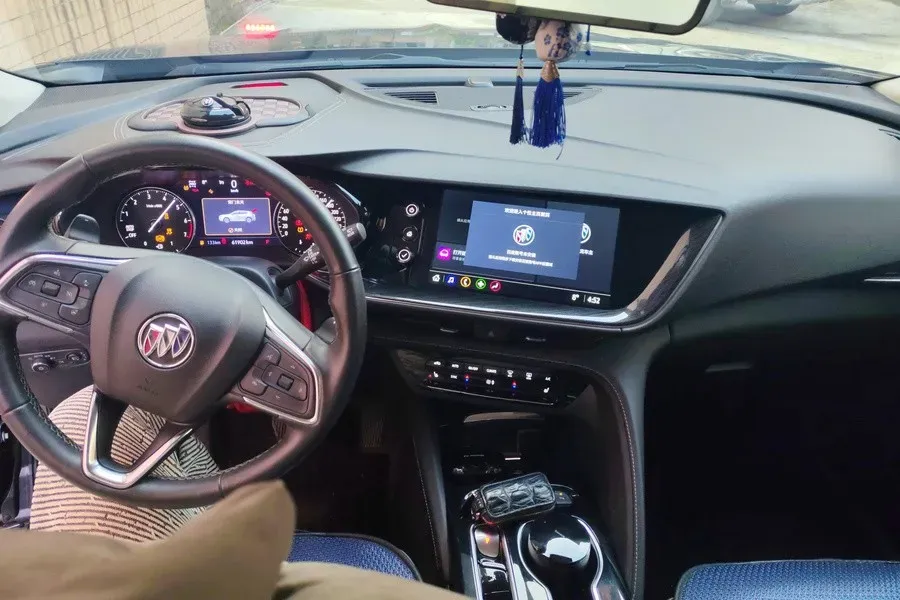 2022 Buick EnvisionPlus 2.0T 237HP L4 9AT,autocango,china used car exporter,china ev exporter,chinese used car exporter,chinese used ev exporter