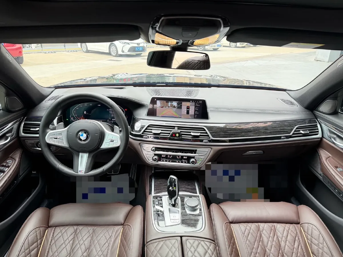 2021 BMW 7 Series 3.0T 340HP L6 8AT,autocango,china used car exporter,china ev exporter,chinese used car exporter,chinese used ev exporter