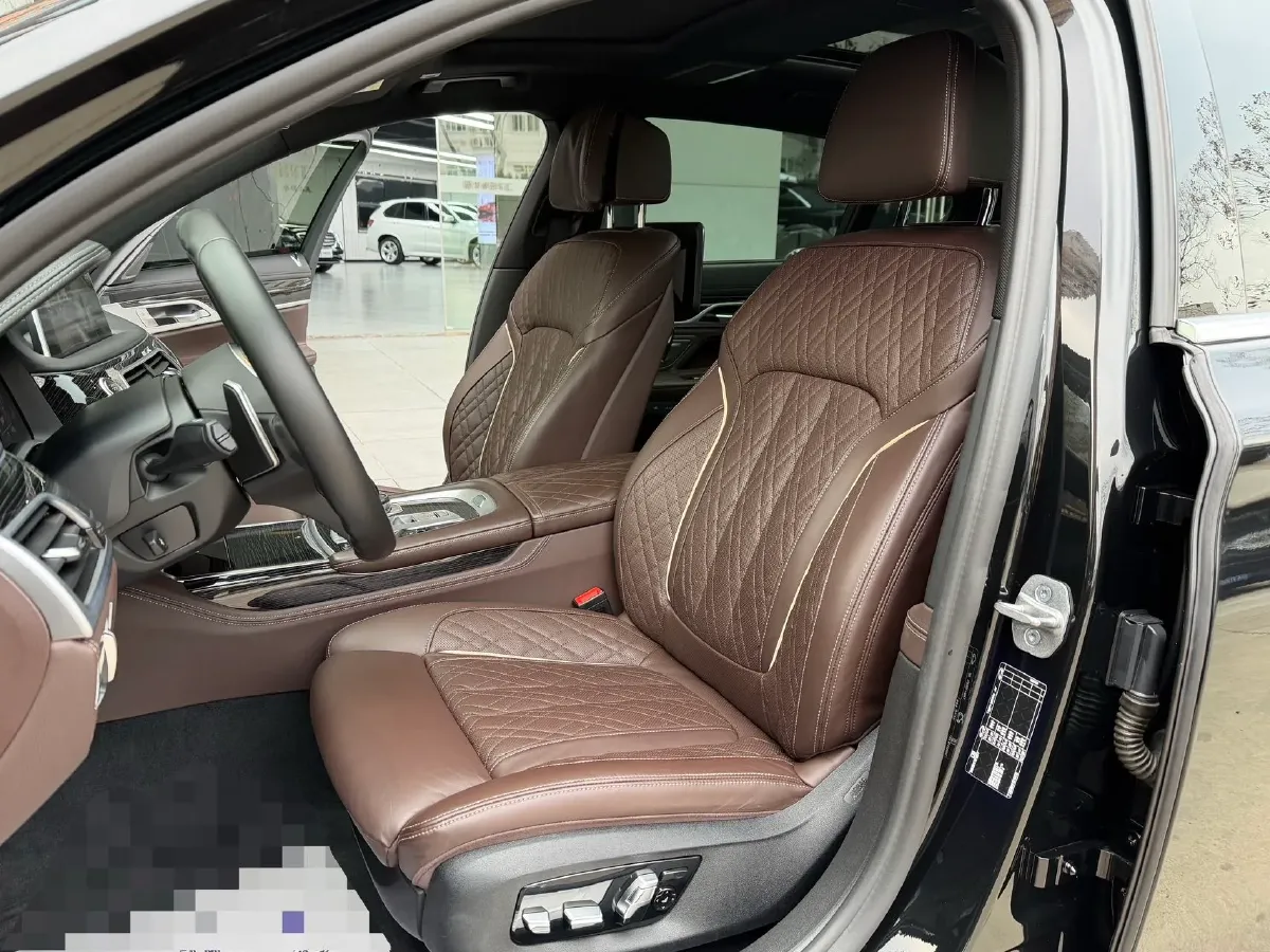 2021 BMW 7 Series 3.0T 340HP L6 8AT,autocango,china used car exporter,china ev exporter,chinese used car exporter,chinese used ev exporter