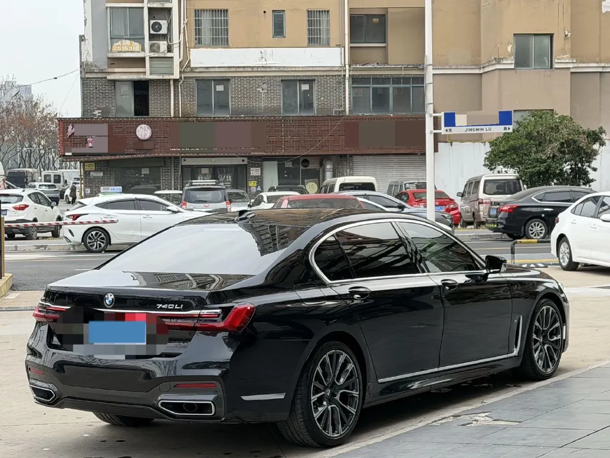 2021 BMW 7 Series 3.0T 340HP L6 8AT,autocango,china used car exporter,china ev exporter,chinese used car exporter,chinese used ev exporter