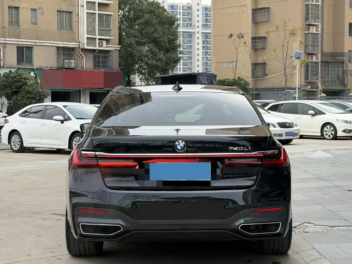 2021 BMW 7 Series 3.0T 340HP L6 8AT,autocango,china used car exporter,china ev exporter,chinese used car exporter,chinese used ev exporter