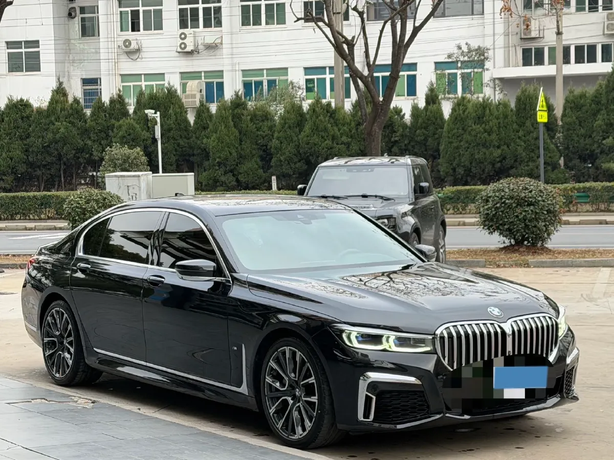 2021 BMW 7 Series 3.0T 340HP L6 8AT,autocango,china used car exporter,china ev exporter,chinese used car exporter,chinese used ev exporter