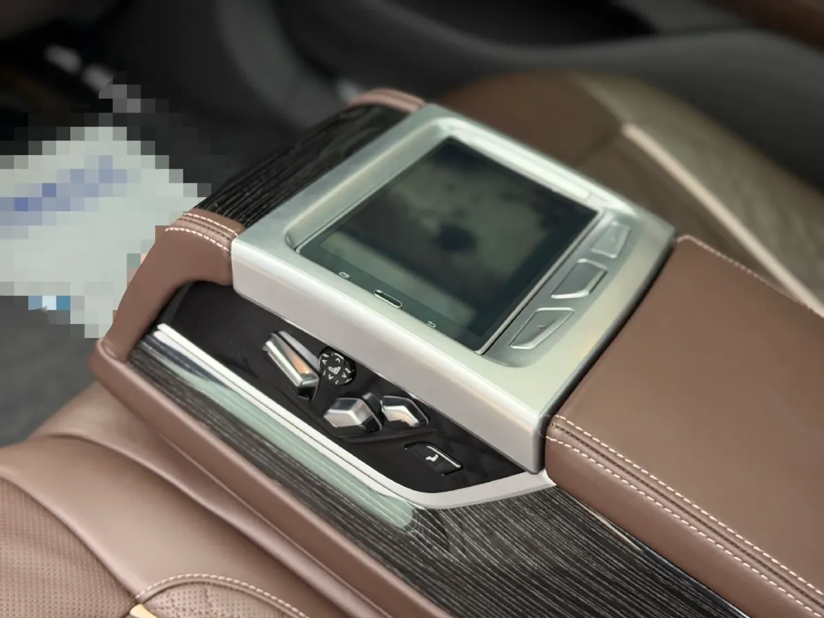 2021 BMW 7 Series 3.0T 340HP L6 8AT,autocango,china used car exporter,china ev exporter,chinese used car exporter,chinese used ev exporter