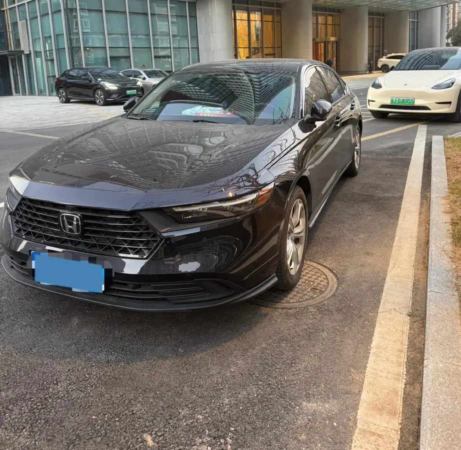 2023 Honda Accord 1.5T 192HP L4 CVT,autocango,china used car exporter,china ev exporter,chinese used car exporter,chinese used ev exporter